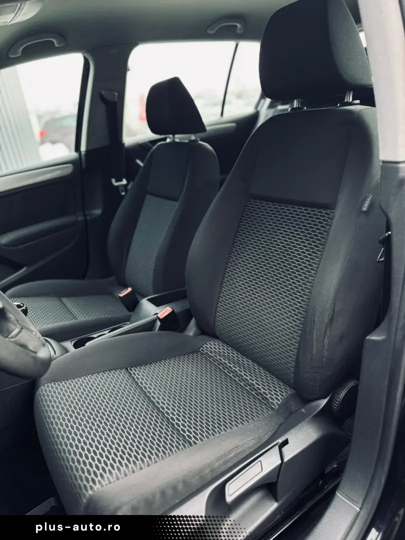 VOLKSWAGEN GOLF VI   FAB 02.2009   1.6 BENZINA 102CP