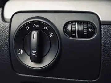 VOLKSWAGEN GOLF VI   FAB 02.2009   1.6 BENZINA 102CP