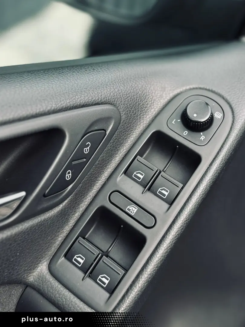 VOLKSWAGEN GOLF VI   FAB 02.2009   1.6 BENZINA 102CP