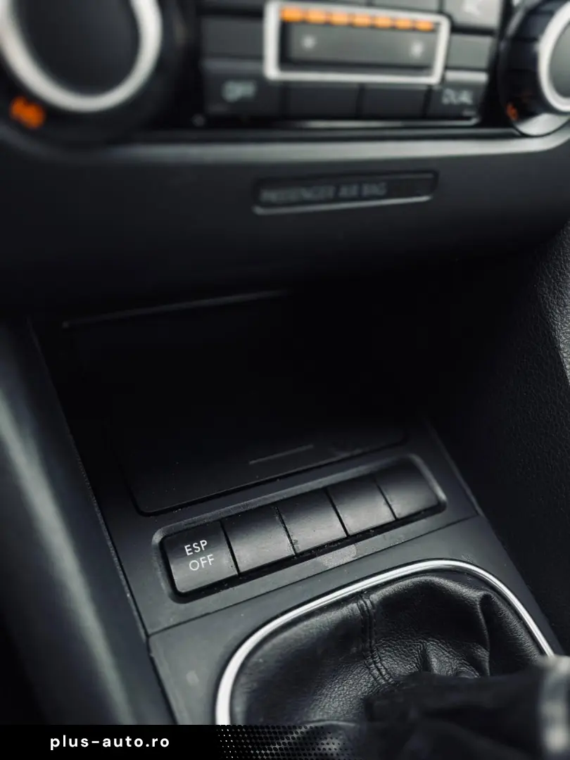 VOLKSWAGEN GOLF VI   FAB 02.2009   1.6 BENZINA 102CP