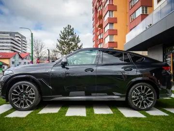 BMW X6 30d xDr. M-Sport Air susp. HK Ic.Glow Pano