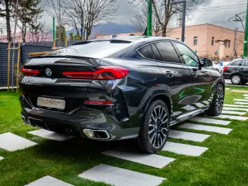 BMW X6 30d xDr. M-Sport Air susp. HK Ic.Glow Pano