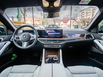 BMW X6 30d xDr. M-Sport Air susp. HK Ic.Glow Pano