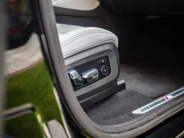 BMW X6 30d xDr. M-Sport Air susp. HK Ic.Glow Pano