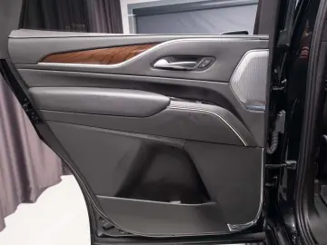 Cadillac Escalade -PREMIUM LUXURY PLATINUM-Autoutilitara N1G