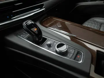 Cadillac Escalade -PREMIUM LUXURY PLATINUM-Autoutilitara N1G