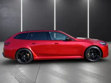 BMW M5 Touring xDrive CARBON BREMSE BOWERS & WILKINS
