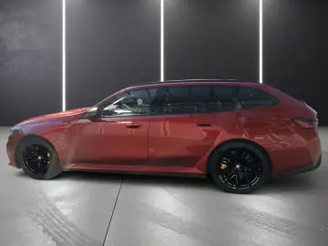 BMW M5 Touring xDrive CARBON BREMSE BOWERS & WILKINS