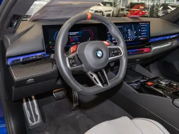 BMW M5 Limousine M Drivers Pano.Dach