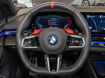 BMW M5 Limousine M Drivers Pano.Dach