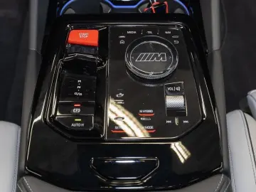 BMW M5 Limousine M Drivers Pano.Dach