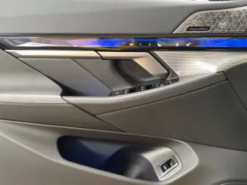 BMW M5 Touring MDriver'sPack. DA&PAProf. B&W