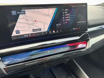 BMW M5 Touring Drivers P. B&W Pano AHK DAPro PAPro