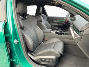 BMW M5 Touring DA-Prof HUD 360  B&W Sitzbel AHK 21