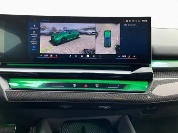 BMW M5 Touring DA-Prof HUD 360  B&W Sitzbel AHK 21