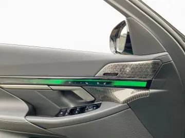 BMW M5 Touring DA-Prof HUD 360  B&W Sitzbel AHK 21