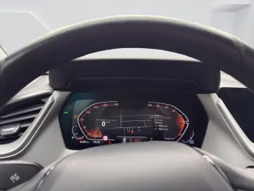 BMW 118i  Limousine Automatik  Advantage