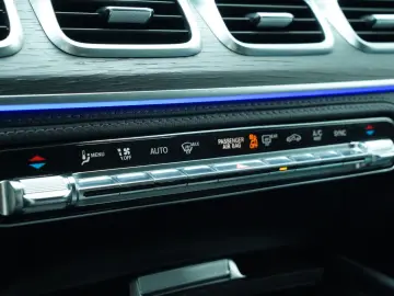 MERCEDES-BENZ GLE 400d AMG 4M 9G LED HUD 360  MMRY B…