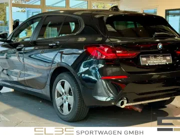 BMW 118i Advantage LED-LICHT SHZ KAMERA STAU-ASSIST