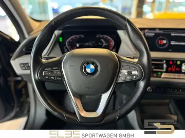 BMW 118i Advantage LED-LICHT SHZ KAMERA STAU-ASSIST