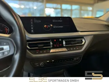 BMW 118i Advantage LED-LICHT SHZ KAMERA STAU-ASSIST