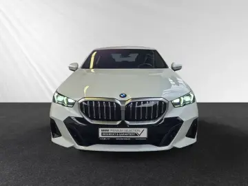 BMW 520i Limousine M Sport AHK 20 LMR Autobahnass.