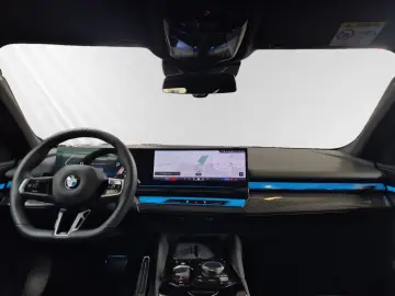 BMW 520i Limousine M Sport AHK 20 LMR Autobahnass.