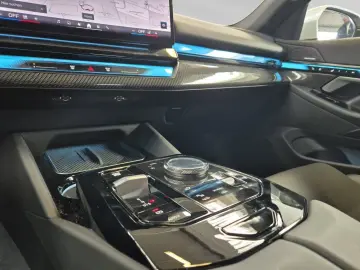 BMW 520i Limousine M Sport AHK 20 LMR Autobahnass.