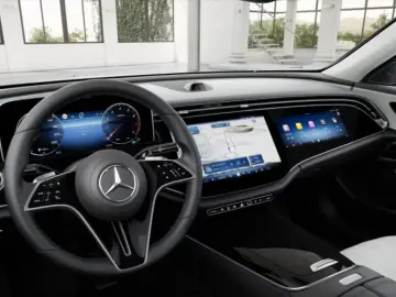 Mercedes-Benz E 200 4M Exclusive Prem  PANO