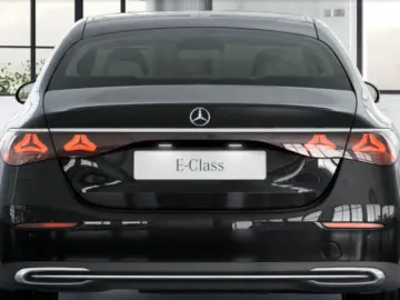 Mercedes-Benz E 200 4M Exclusive Prem  PANO