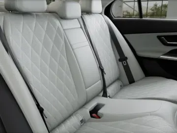 Mercedes-Benz E 200 4M Exclusive Prem  PANO