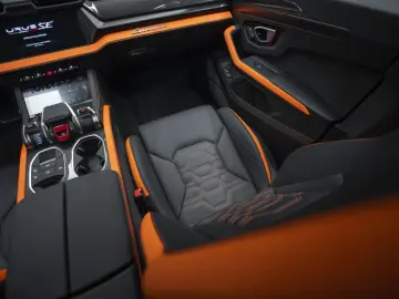 Lamborghini Urus SE MY2026 B&O Massage Carbon Grigio Telesto