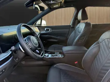 KIA Sorento PE 1.6T HEV AWD Platinum Glasdach 7-Sitz