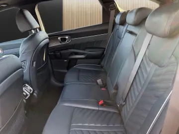 KIA Sorento PE 1.6T HEV AWD Platinum Glasdach 7-Sitz