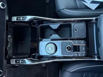 KIA Sorento PE 1.6T HEV AWD Platinum Glasdach 7-Sitz