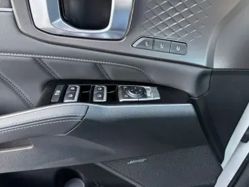 KIA Sorento PE 1.6T HEV AWD Platinum Glasdach 7-Sitz