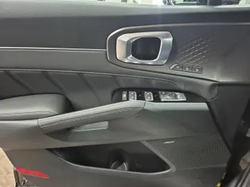 KIA Sorento Platinum 1.6 T-GDI Plug-in Hybrid AWD