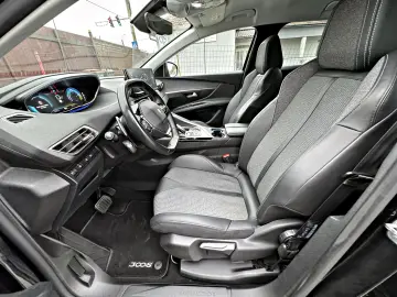 PEUGEOT 3008 Plug-in Hybrid Allure Pack