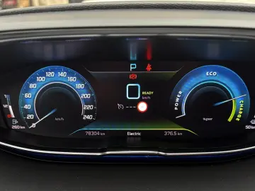 PEUGEOT 3008 Plug-in Hybrid Allure Pack