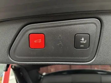 PEUGEOT 3008 Plug-in Hybrid Allure Pack