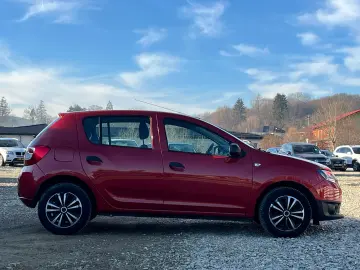 DACIA SANDERO AMBIANCE