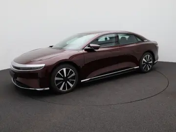 LUCID Air Pure AWD