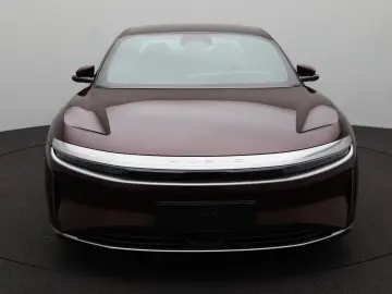 LUCID Air Pure AWD