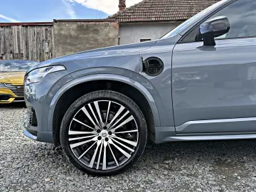 Volvo XC90 T8 408CP Plug In Hybrid R Design