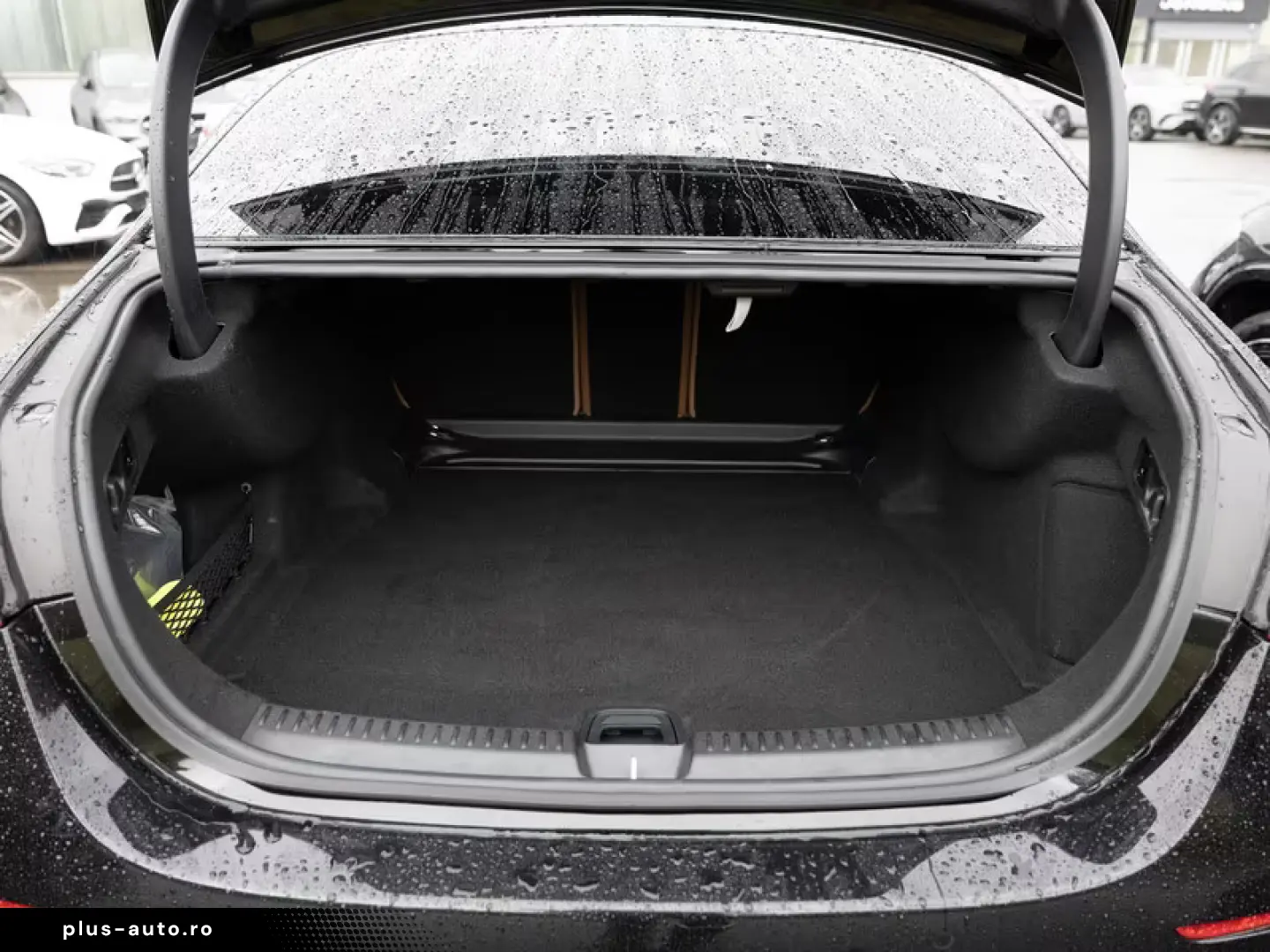 Mercedes-Benz E 200 4M AMG-Sport Super Pano Night