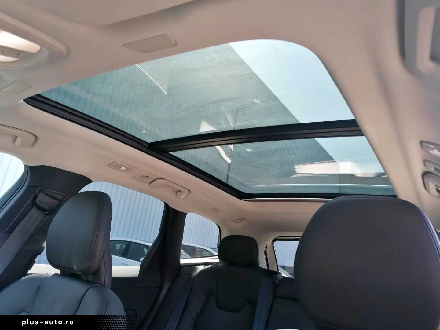 VOLVO XC60 T6 AWD Twin Engine Core