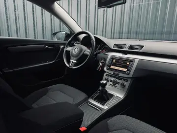 VOLKSWAGEN PASSAT B7   FAB 12.2011   2.0 DIESEL 140CP