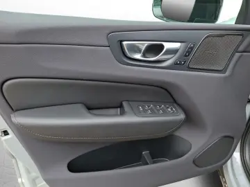 VOLVO XC60 T8 AWD Plus Dark