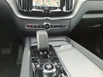 VOLVO XC60 T8 AWD Plus Dark