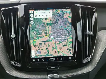 VOLVO XC60 T8 AWD Plus Dark